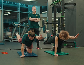 Grupni fitnes trening u BFS Beograd